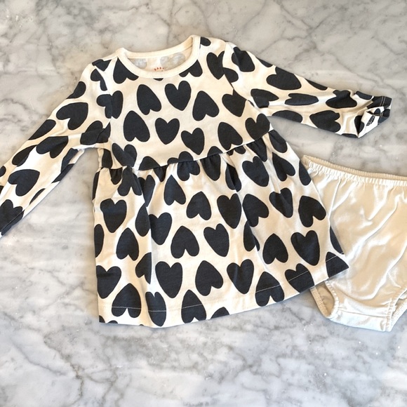 Cat & Jack 6-9m long sleeve dress with bloomers 🖤 - Picture 2 of 6